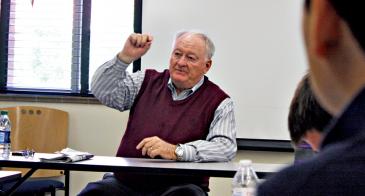 Bill Dwyre teaches students in the Race Track Industry Program